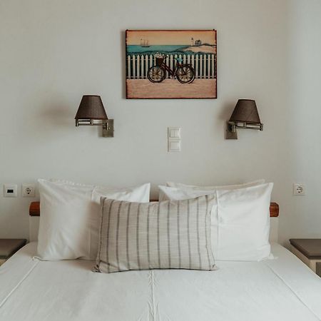 Galazio Seaside Apartments Livadakia 外观 照片