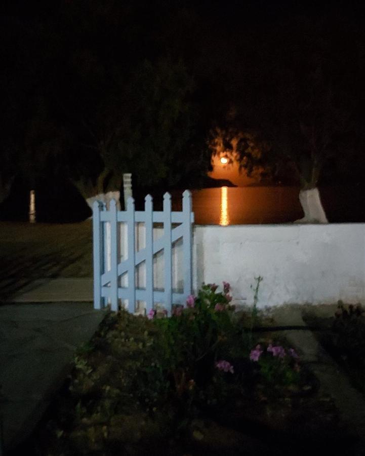 Galazio Seaside Apartments Livadakia 外观 照片